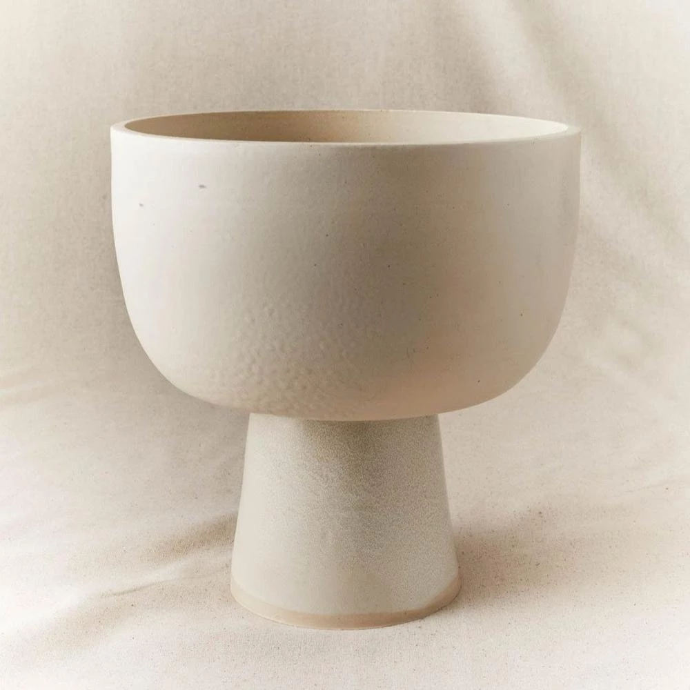 Style Union Home FOOTED CERAMIC BOWLS - THE HOME