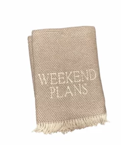 A Soft Idea WEEKEND PLANS THROW | VARIOUS COLORS THE HOME