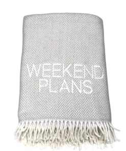 A Soft Idea WEEKEND PLANS THROW | VARIOUS COLORS THE HOME