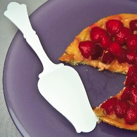 Sabre SERVING OLD FASHIONED TART SERVER | WHITE