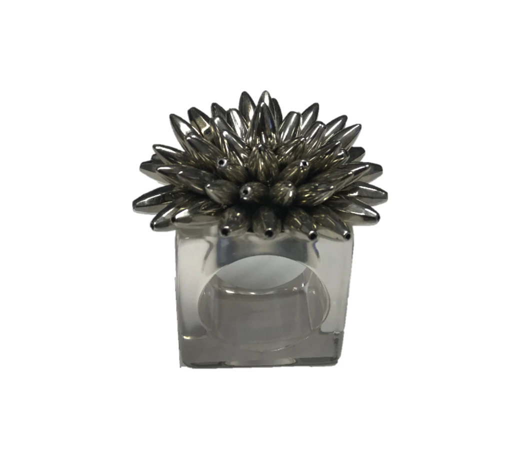 Julian Mejia QUILL NAPKIN RING | SILVER