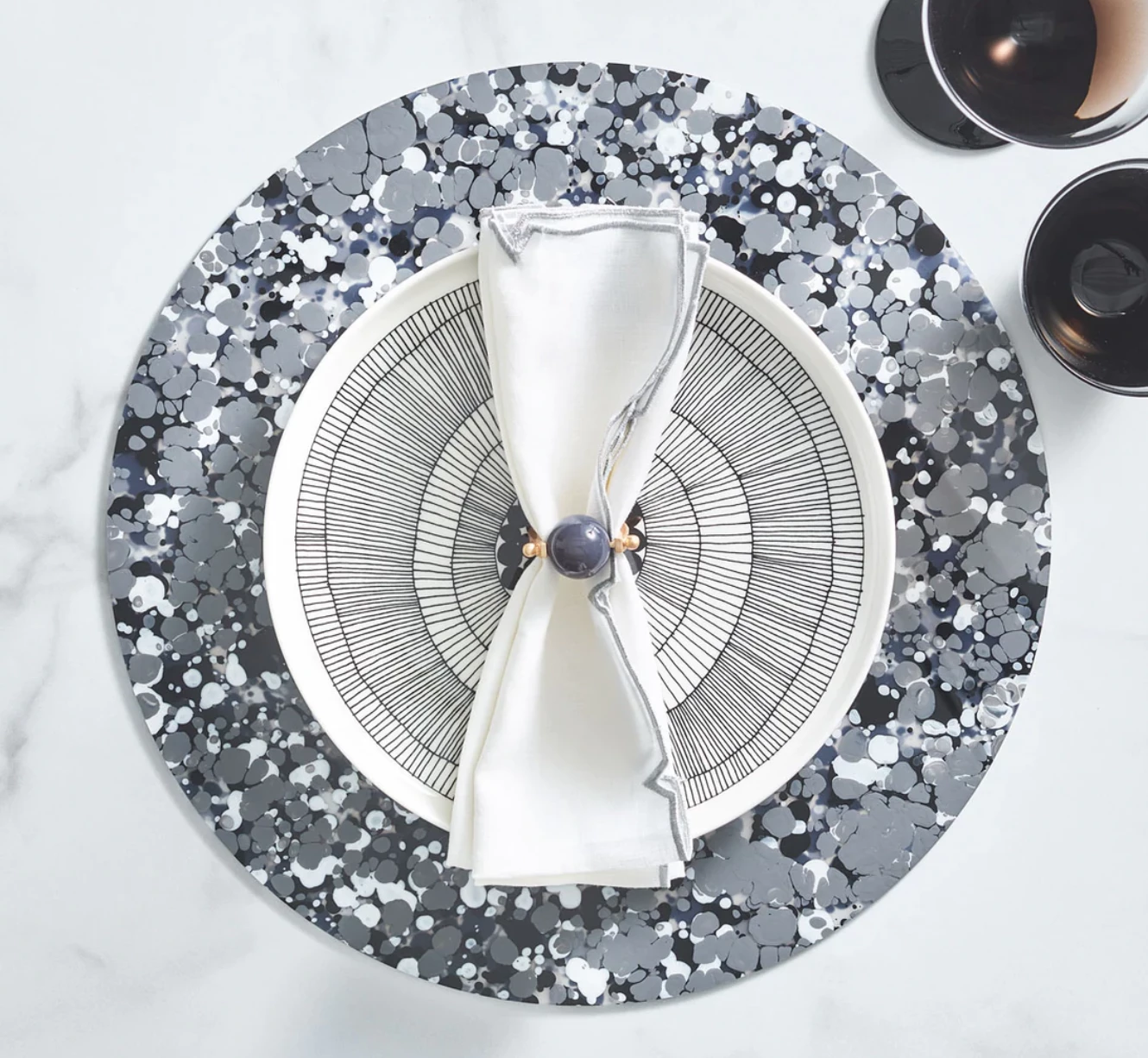Kim Seybert SPLASH PLACEMAT BLACK & GREY