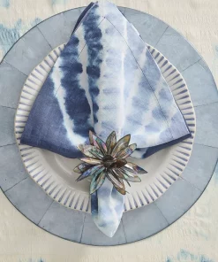 Kim Seybert THE TABLE SHELL FLOWER NAPKIN RING