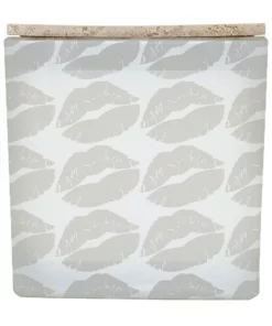 Taja Collection CANDLELIGHT KISSES CANDLE WHITE