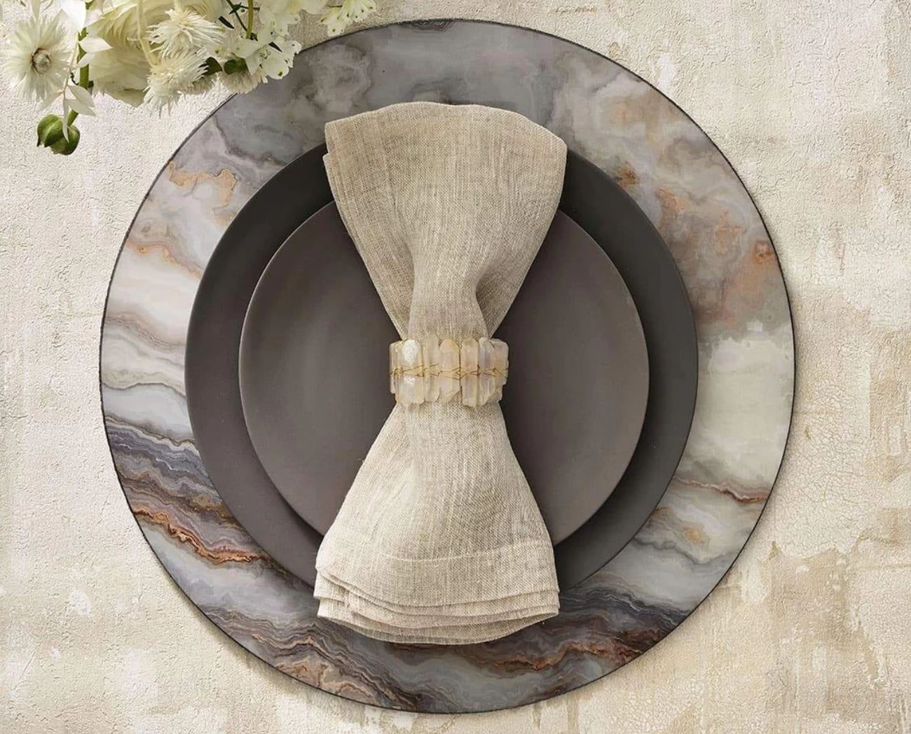 Kim Seybert RADIANT IRIDESCENT NAPKIN RING | SET OF 4