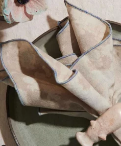 Atelier Saucier BLUE SKY EDGED LINEN NAPKIN SET THE TABLE