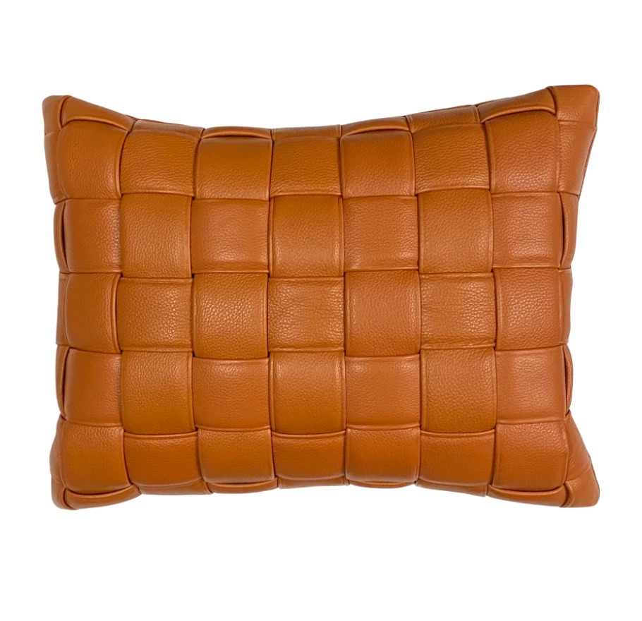Koff THE HOME WOVEN LEATHER PILLOW | COGNAC | MEDIUM